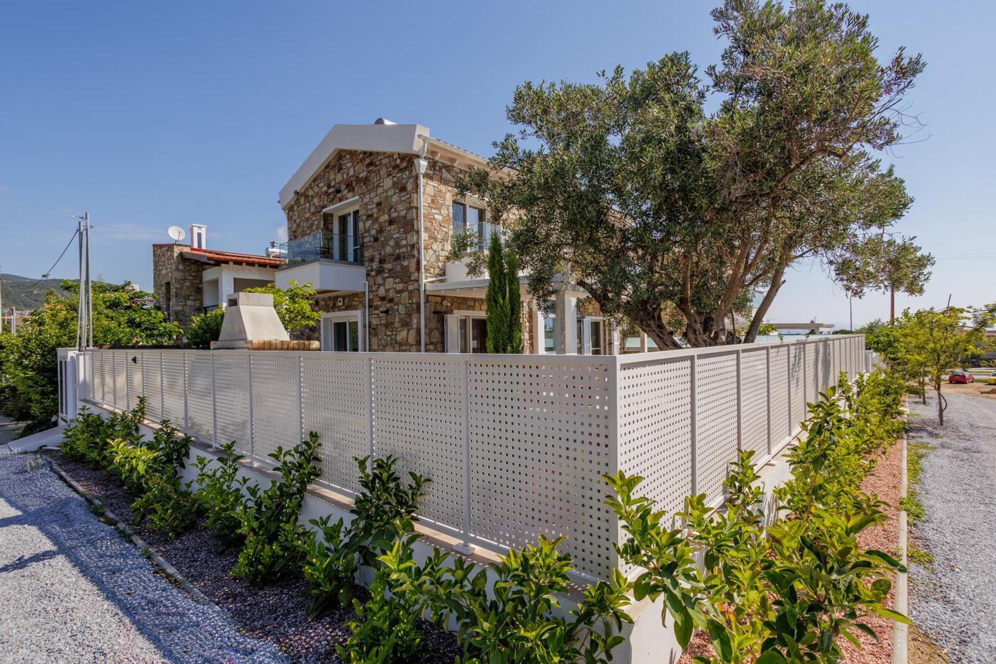 Villa Petritis