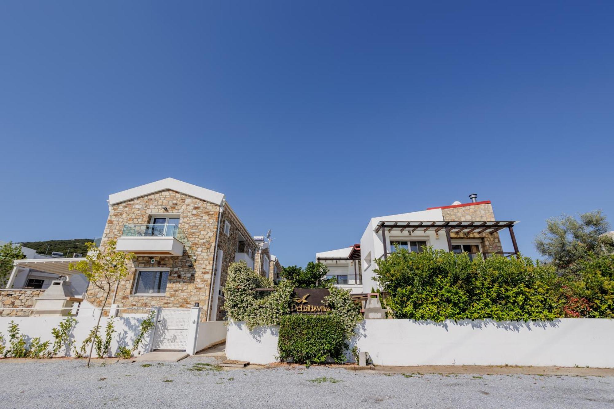Villa Petritis Nea Iraklitsa