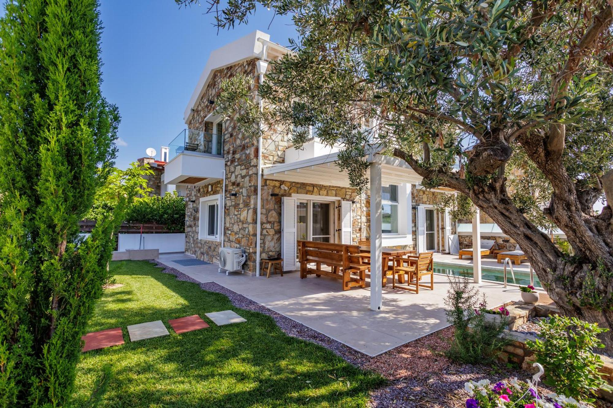 Villa Petritis *