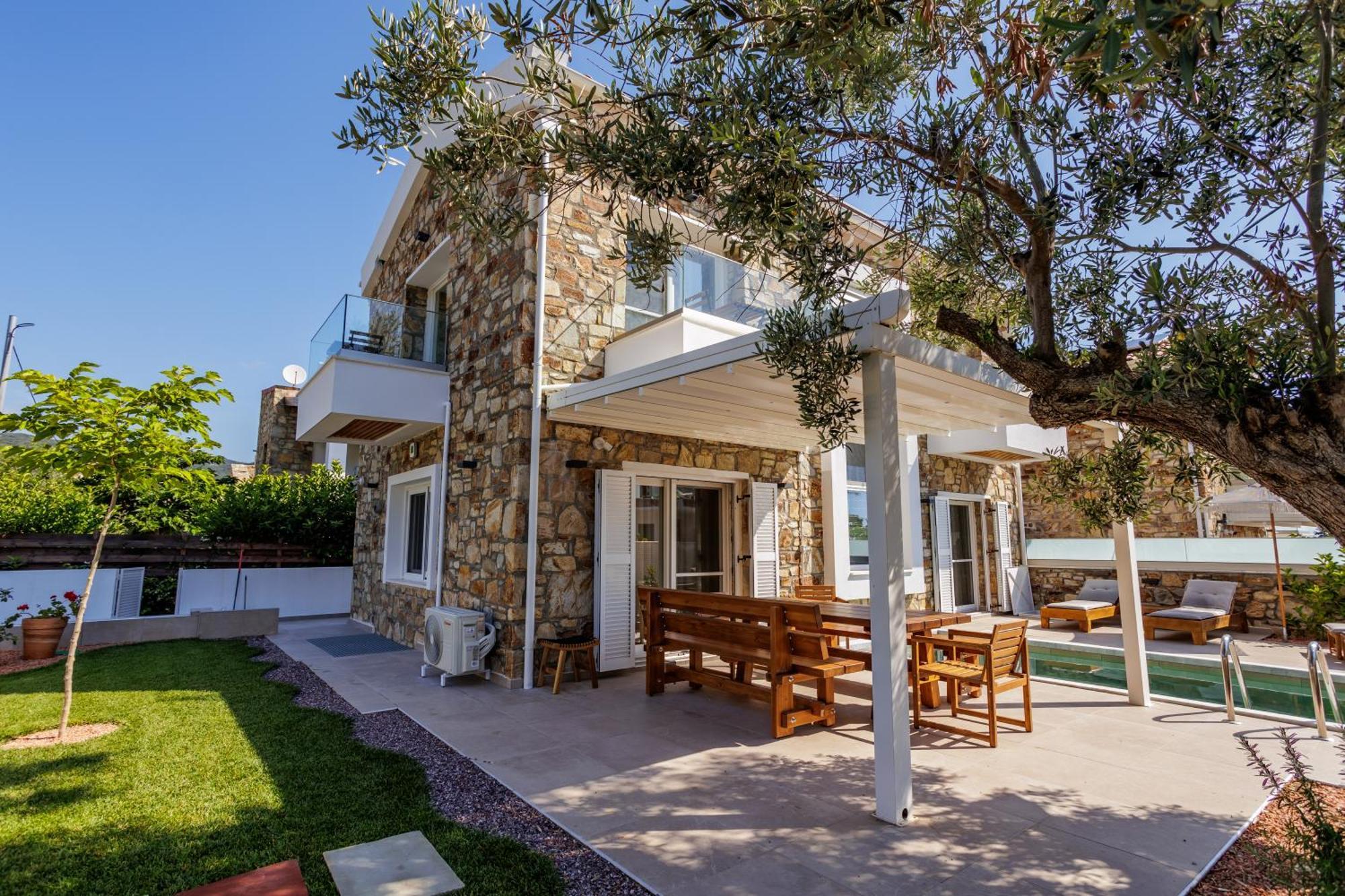 Villa Petritis
